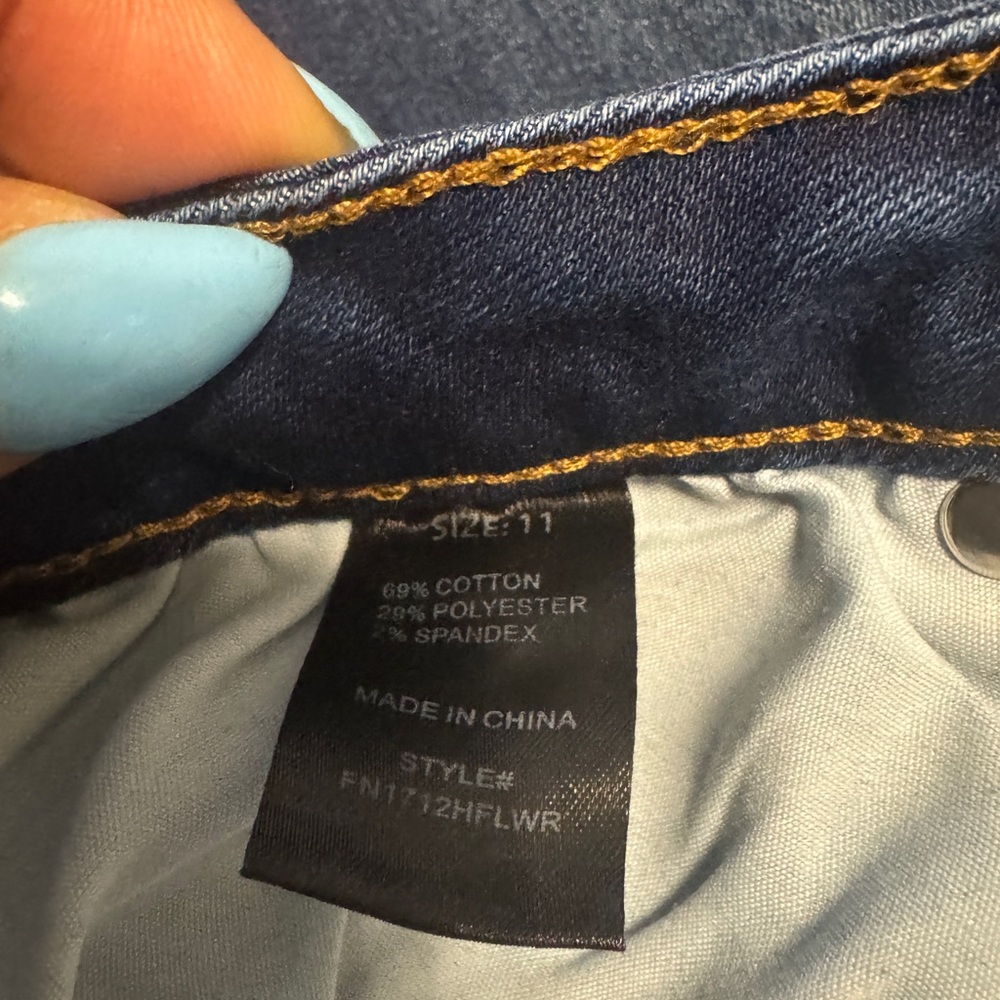 Fashion Nova Brianca Bow Dark Blue Flare Jeans - Picture 5 of 7